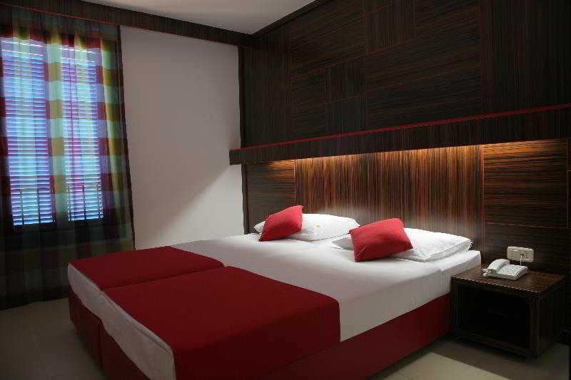 Slovenska Plaza Standard 3* Budva