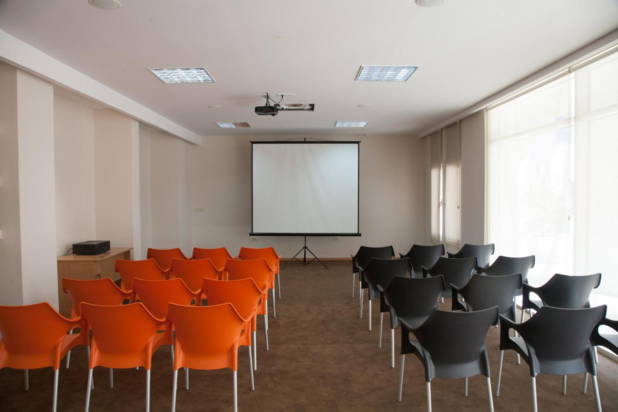 Slovenska Plaza Standard Hotel