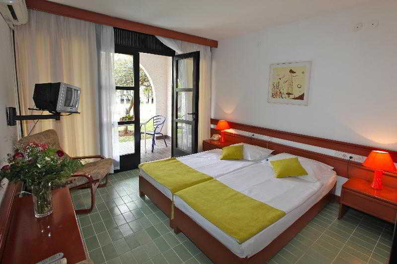 Slovenska Plaza Standard 3* Budva